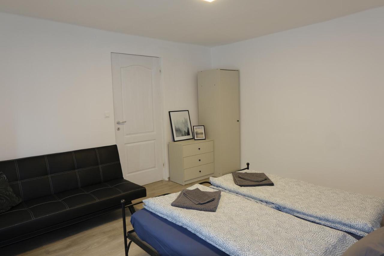 Kajari Apartmanhaz Balatonfokajar Exterior photo